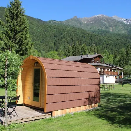 Campsite Presanella Mountain Temu