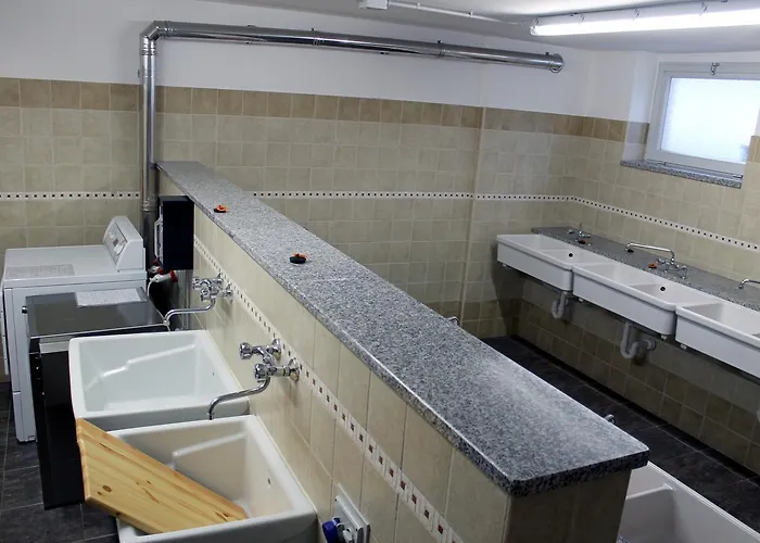 Campeggio Presanella Mountain 4*